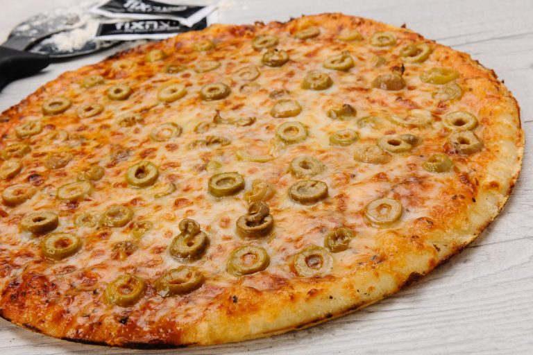 mozarella, olives